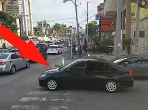 A pofátlan autós ráállt a zebrára: a kreatív járókelők olyan leckét adtak neki, hogy tutira sose csinál ilyet többé!