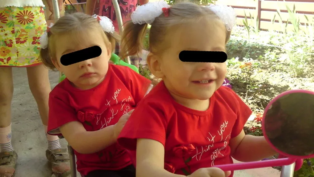 Évekkel ezelőtt ikrek születtek az apáca és a pap szerelméből. Ma így néznek ki a kicsik!