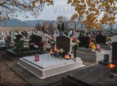 Évtizedes hagyományt tiltottak be ezekbe a temetőkbe! Hatalmas bírságot kaphat aki nem tartja be!