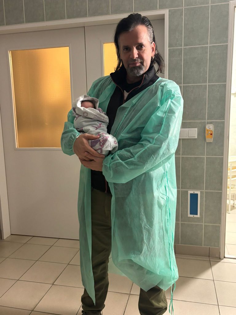 Szívszorító vallomást tett kislányáról a Kincsvadászok debreceni sztárja