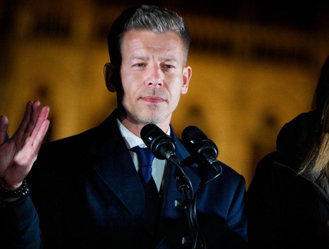 Így reagáltak Magyar Péter fiai a történelmi győzelemre – ezt kevesen várták