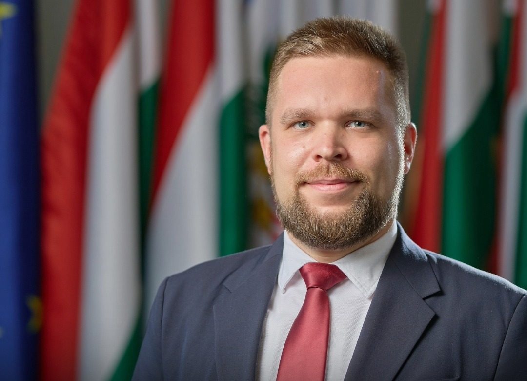 Pintér Bence bejelentette: Holnap bíróság elé áll 4 győri Fideszes politikus