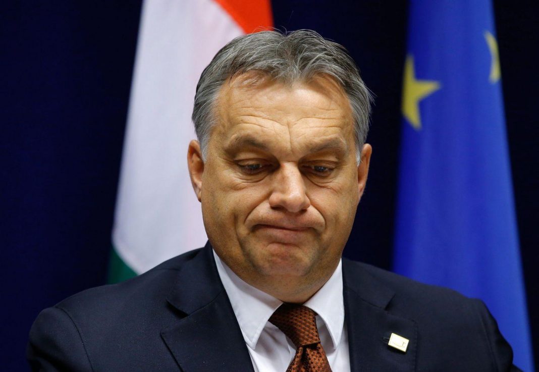 Orbán Viktor nem ül be a Parlamentbe, visszaadja a mandátumát