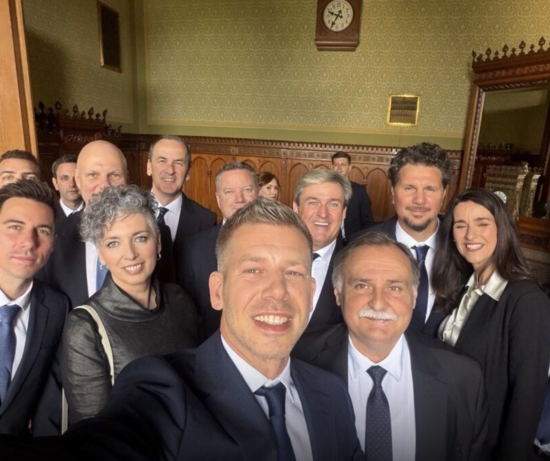 Máris kapott egy jó hírt az alig egynapos Tisza-kormány