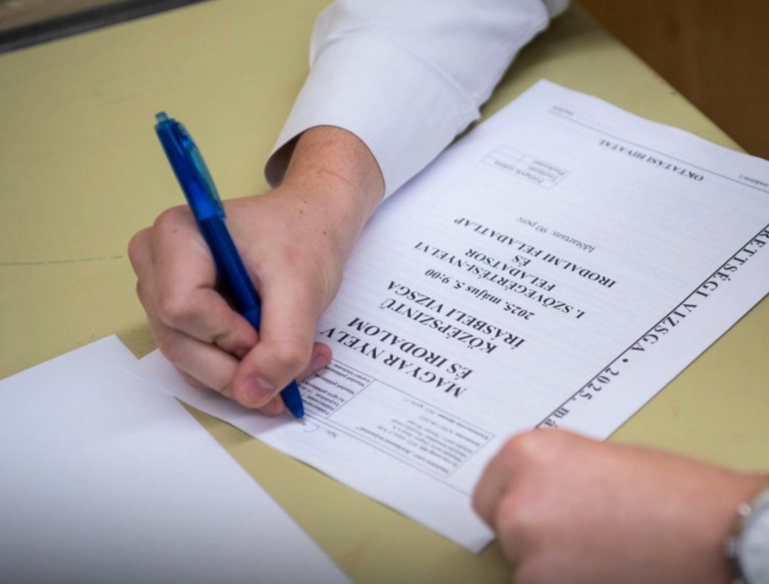Kitört a balhé a érettségi feladatok miatt, az új TISZA kormányhoz fordulnak