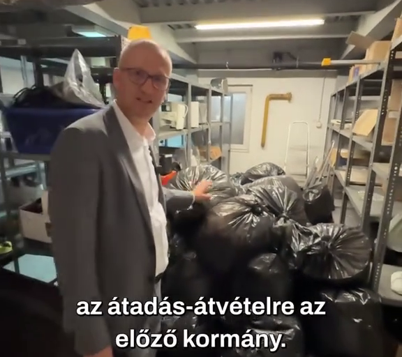A NAV házkutatást tartott a Kulturális Minisztériumban – döbbenetes mit találtak!