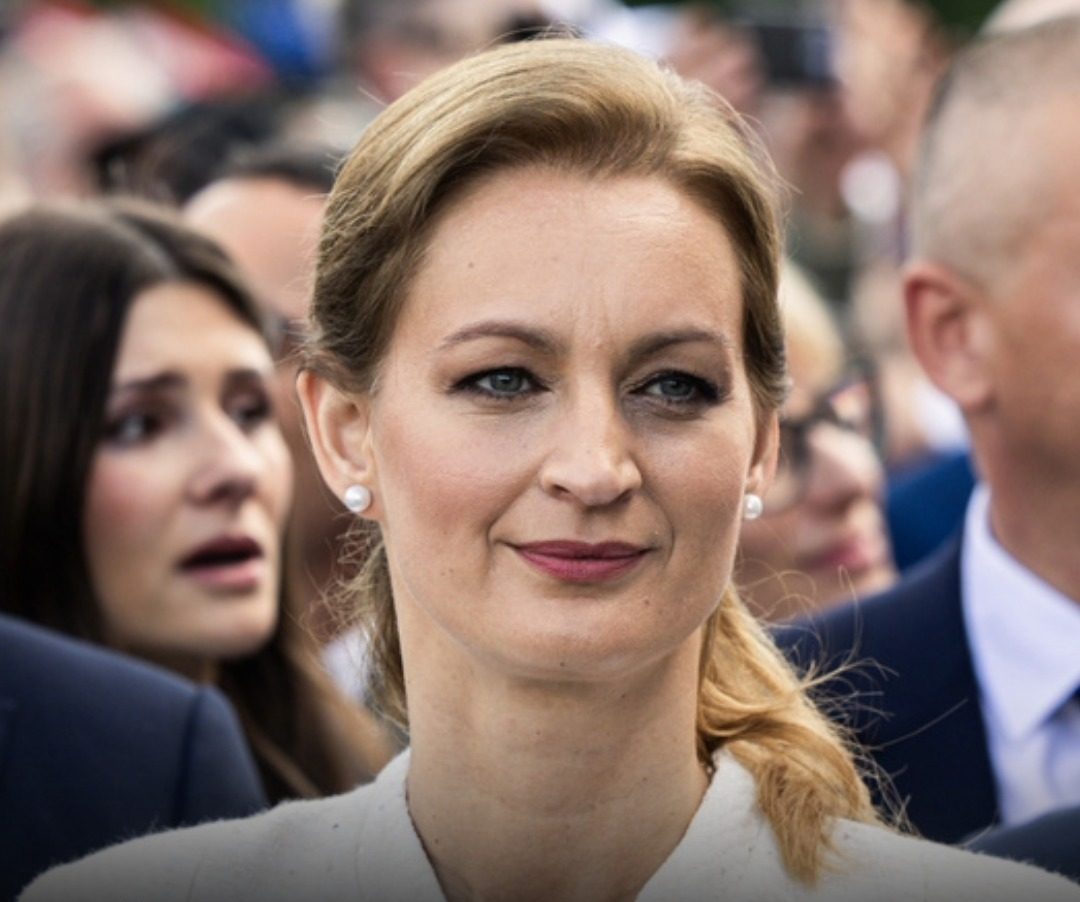 Forsthoffer Ágnes megint megmutatta, milyen az igazi elegancia: ikonikus ruhában jelent meg a trianoni megemlékezésen
