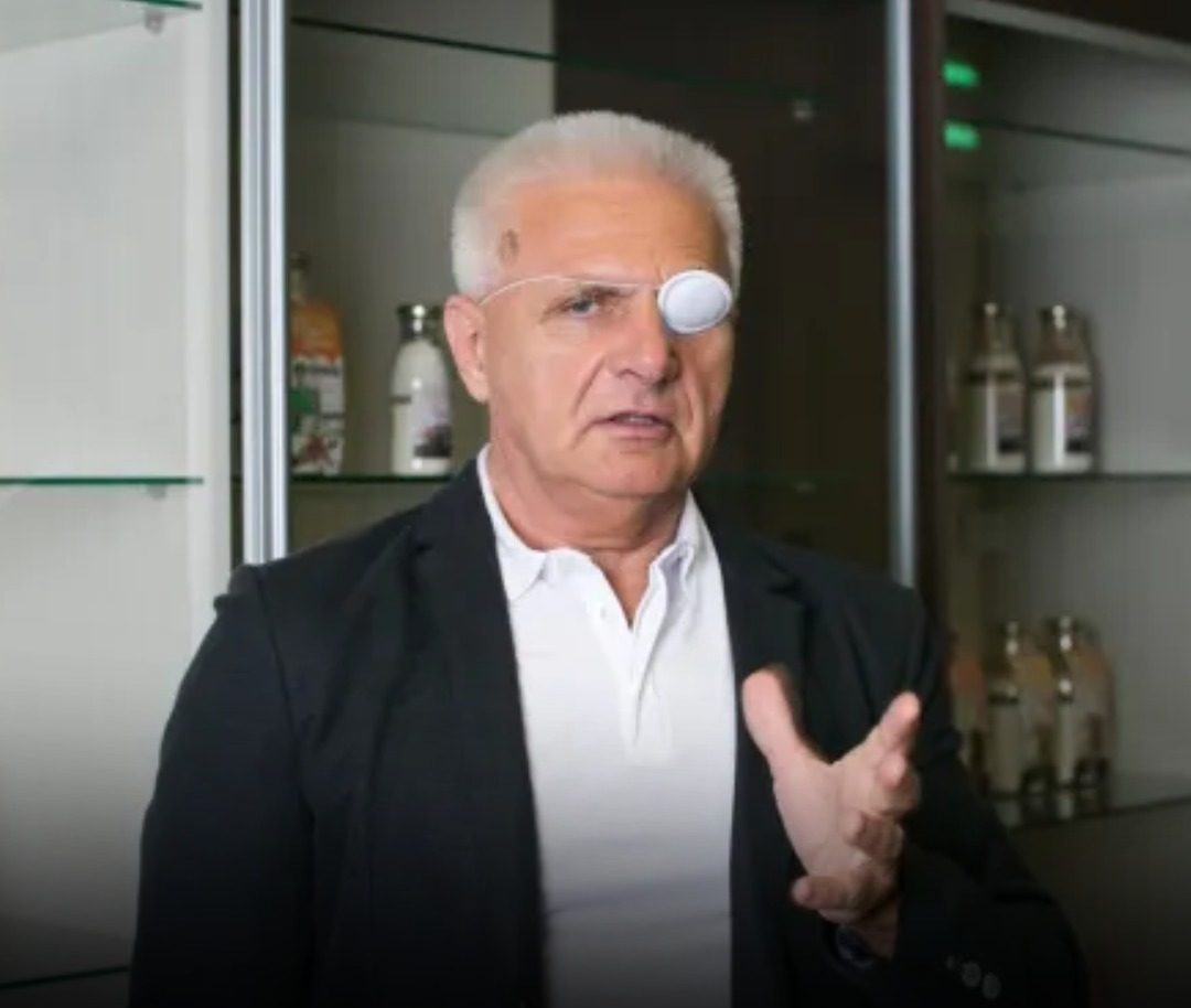 Debreceni milliárdos keményen odapörkölt a NER-nek, ezrek osztják a szavait
