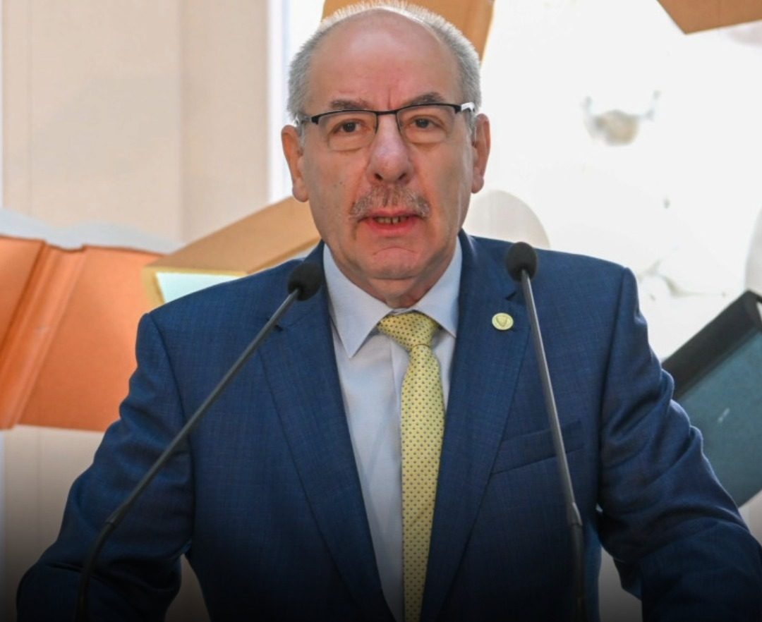 Sulyok Tamás szerint már csak ő védi az alkotmányosságot, de aztán durván kiosztották