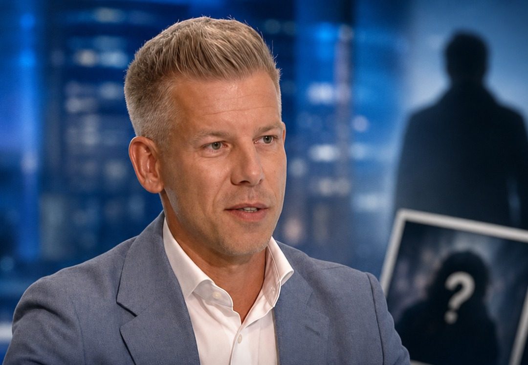 Nem hiszed el kivel fotózták le Magyar Pétert, azonnal felrobbant az internet