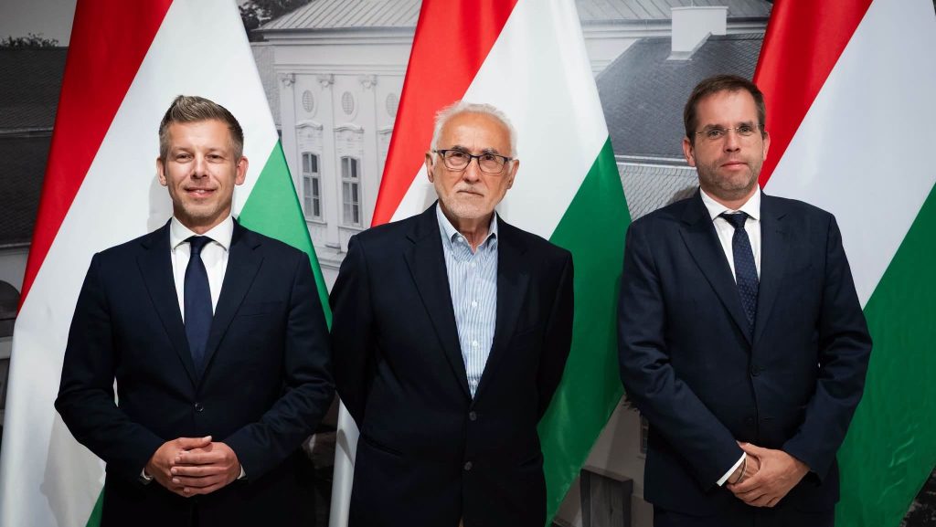 Itt a lista: Ők a három köztársasági elnök jelölt, kedden választhatják meg!