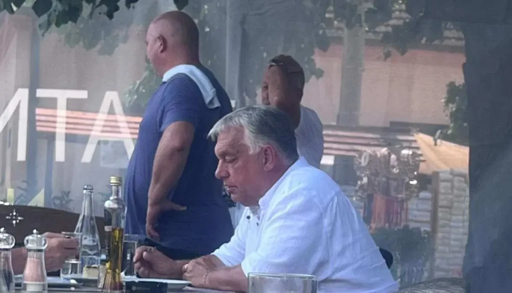 Előkerült Orbán, lesifotó buktatta le sörözés közben…nem hiszed el hol fotózták le!
