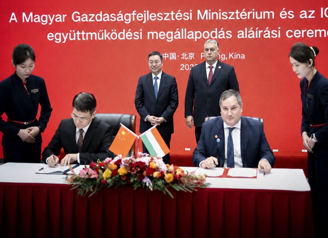 A kormány nyilvánosságra hozta az Orbánék által kötött kínai gigahitel részleteit, ülj le mielőtt elolvasod