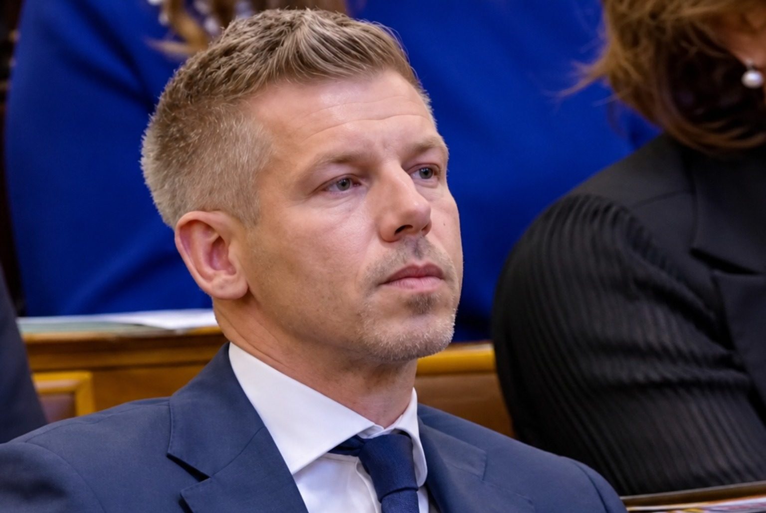 Egy ilyen képre fél éve elképzelhetetlen lett volna, Magyar Péter váratlanul meglépte